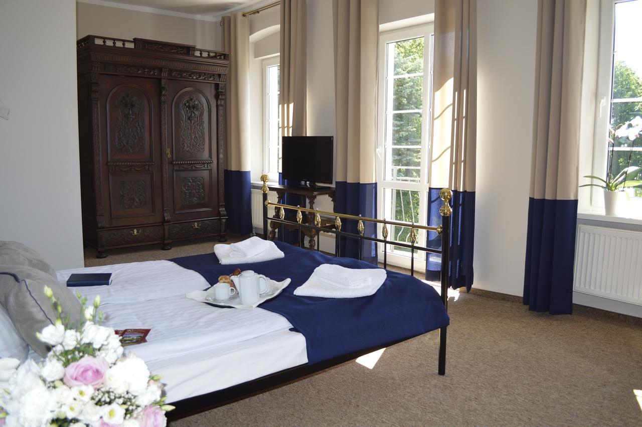 Hotel Ksiezycowy Dworek Kętrzyn Eksteriør bilde